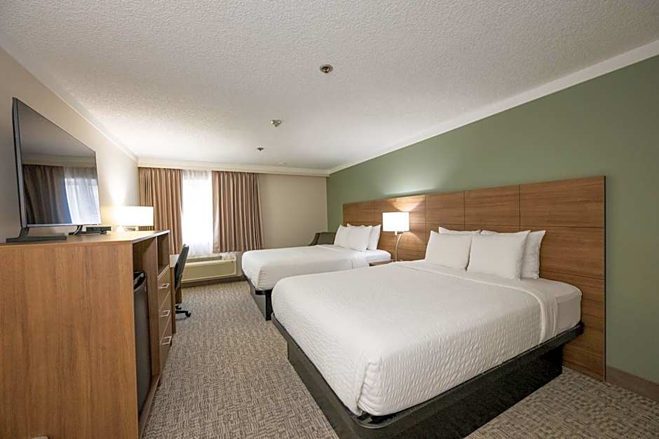 Photo 1 of 4 of Standard 2 Queen Beds