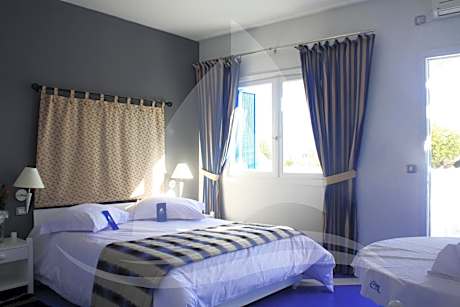 Two-Bedroom Apartment (6 Adults)