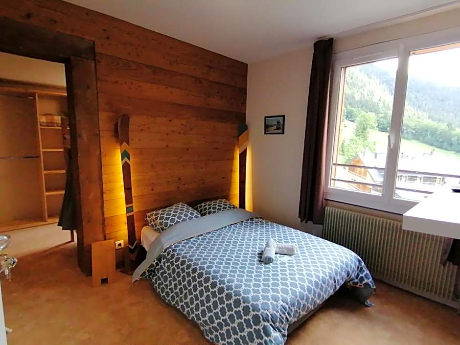 1861 Chatel Hostel