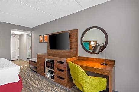 King Room with King Bed - Non-Smoking