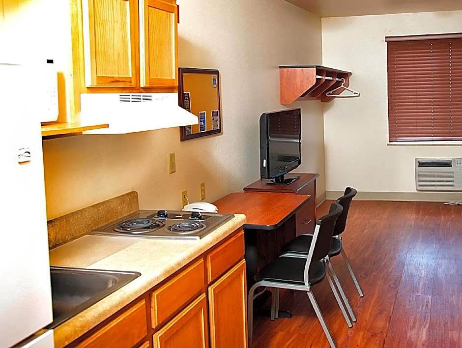 WoodSpring Suites Oklahoma City Northwest