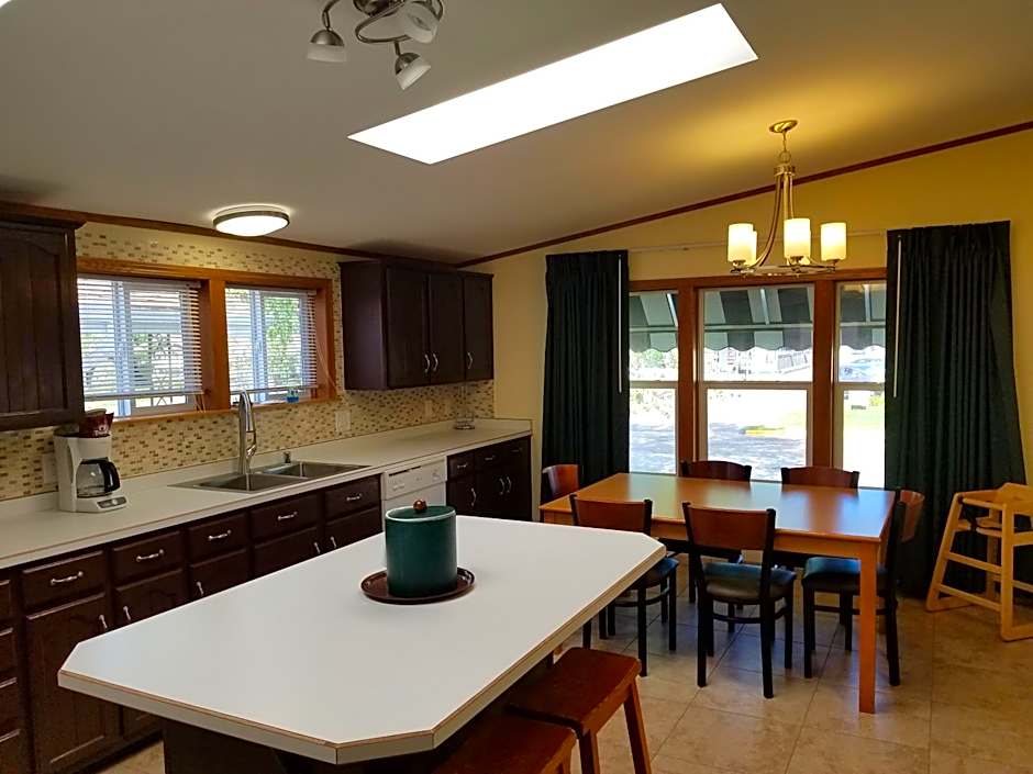 Black Hawk Motel & Suites