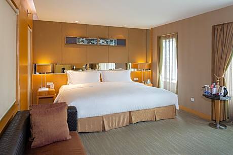 Luxury King Room