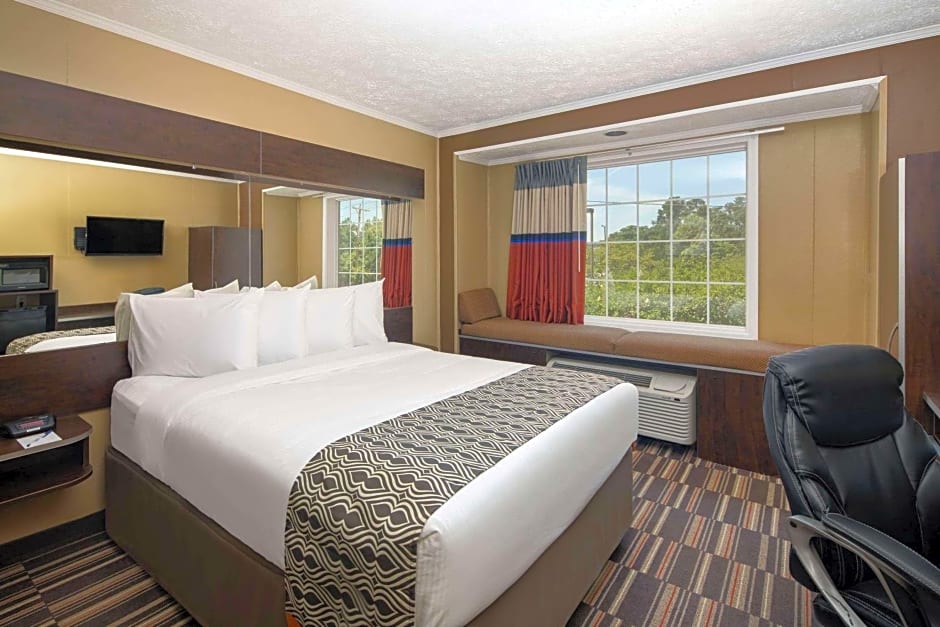 Microtel Inn & Suites by Wyndham Columbia Two Notch Rd Area