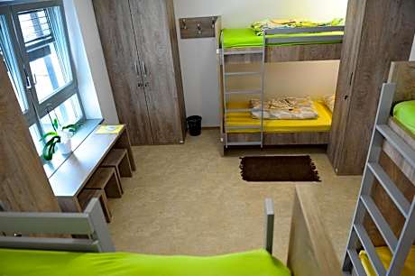 Bed in 6-Bed Mixed Dormitory Room