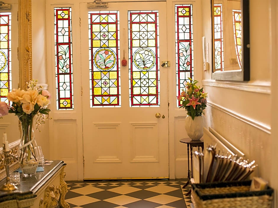 Maryville House Tearooms & Boutique B&B