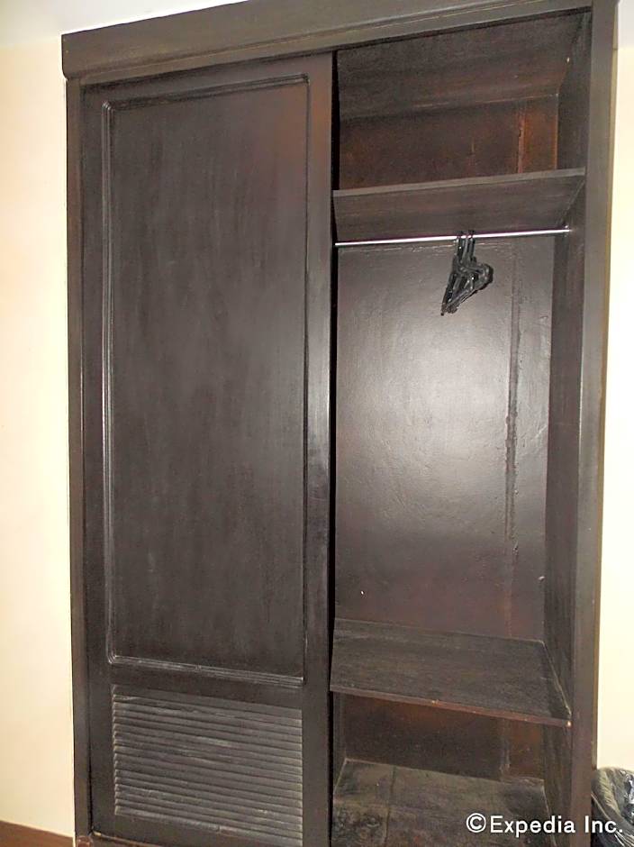Goldenfield Kundutel