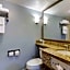 Best Western Hartford Hotel & Suites