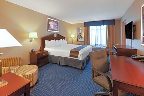 Suite Deluxe King Bed