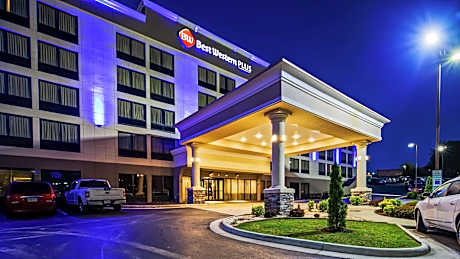 Best Western Plus Hanes Mall