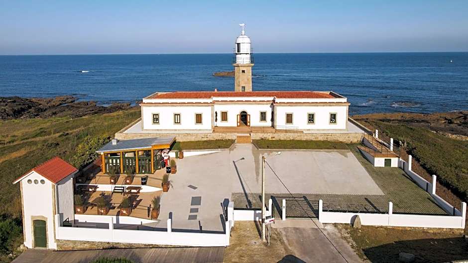 Hotel Faro Lariño