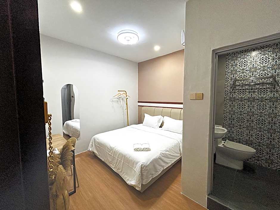 Mana Mana Hotel • Melaka •