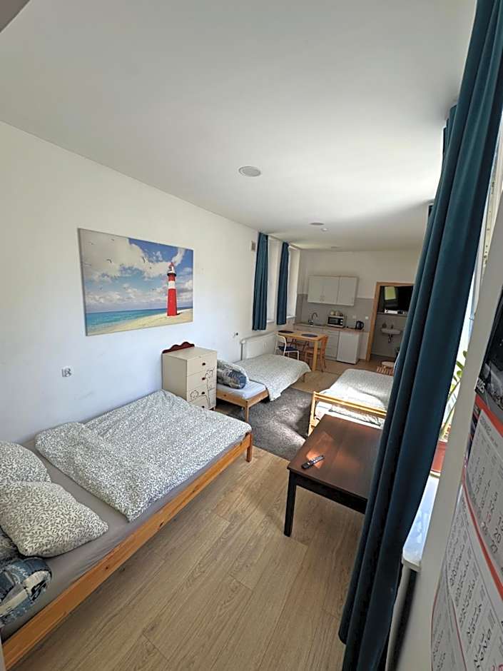 Hostel4u