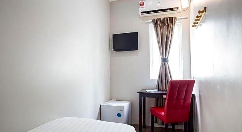 Moment Hotel