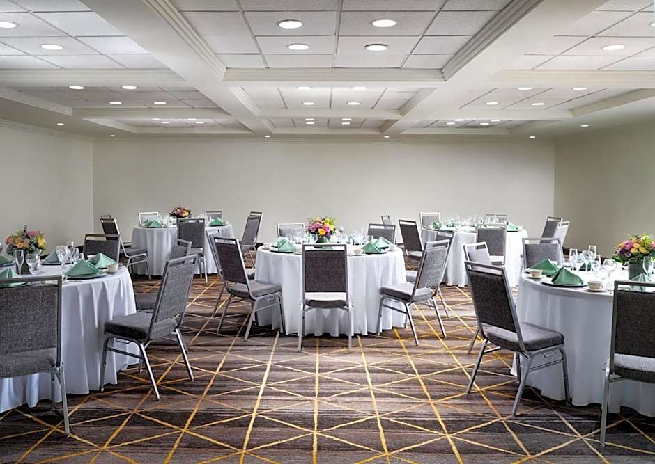 Holiday Inn Boston - Dedham Hotel & Conference Center By IHG