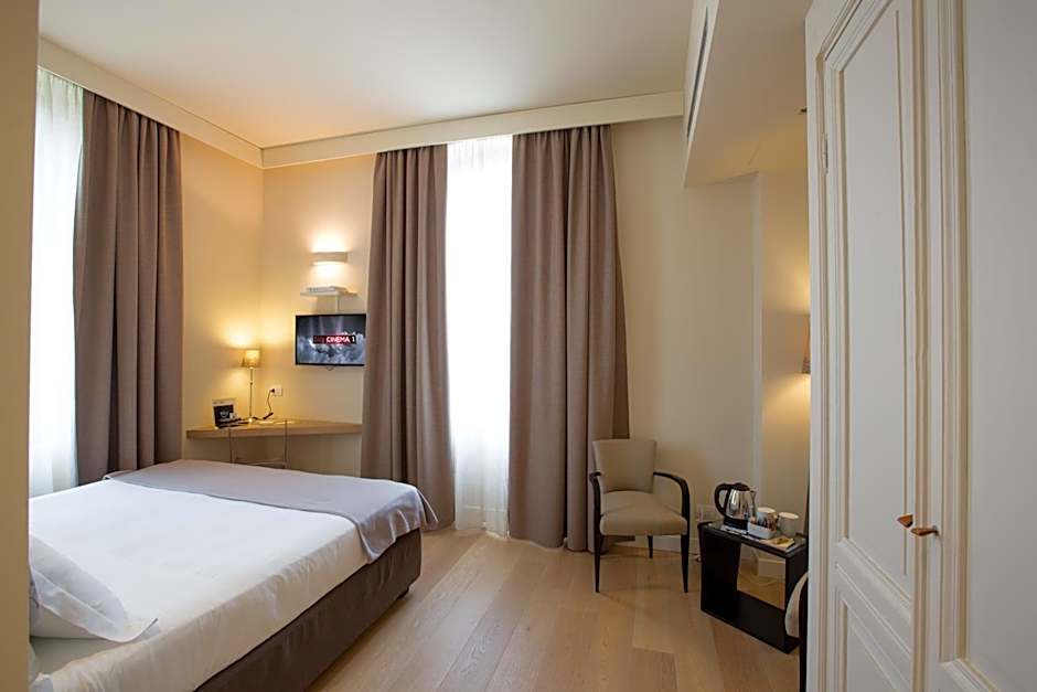 Photo 1 of 5 of Classic 1 Double Bed or 2 Beds
