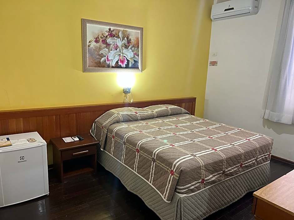 Foz Presidente Economic Hotel