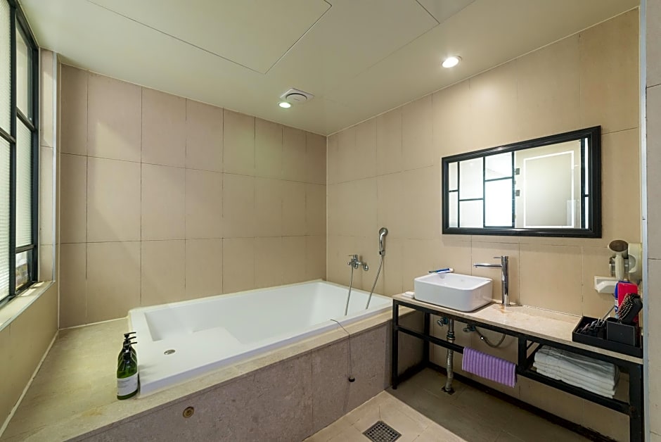 Two Heaven Hotel Busan Songdo