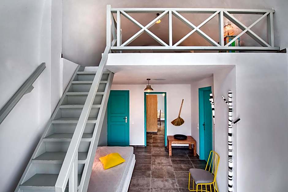 Nissia Beach Apartments & Suites