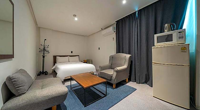 Pacific7 Hotel