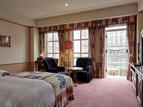 Deluxe Room with Terrace 
