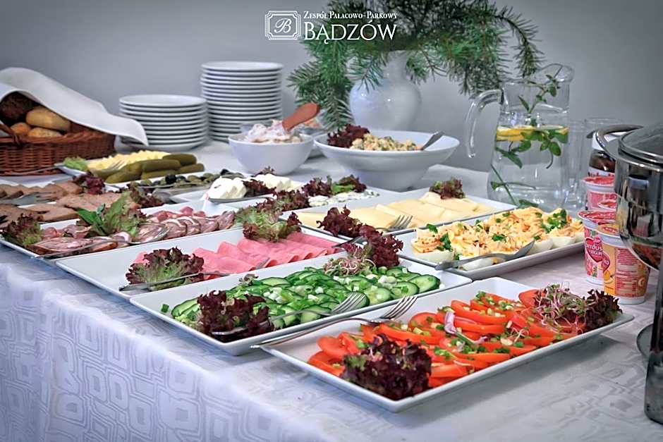 Zespół Pałacowo-Parkowy Bądzów