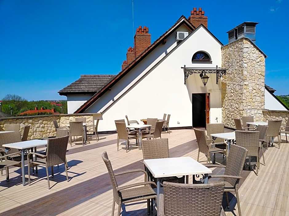 Hotel Sarmata Zespół Dworski