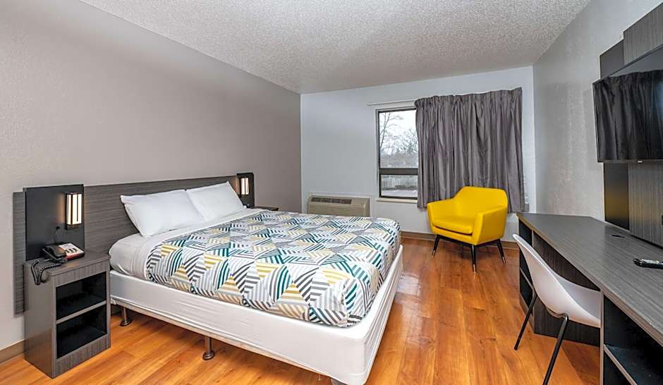 Motel 6-Branford, CT - New Haven