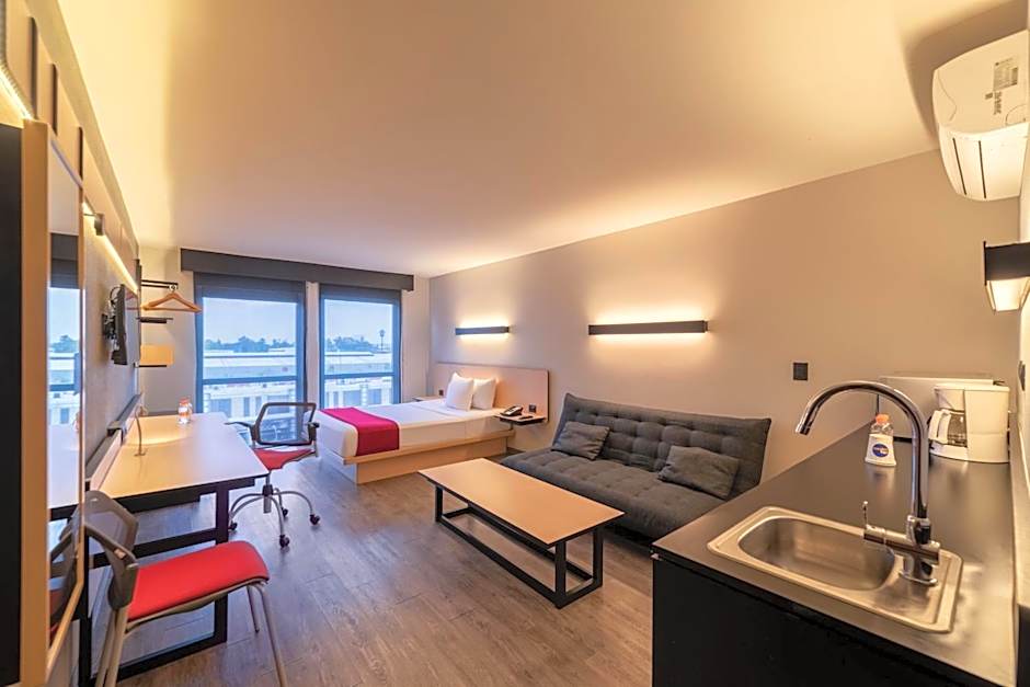 City Express Plus by Marriott Guadalajara Palomar