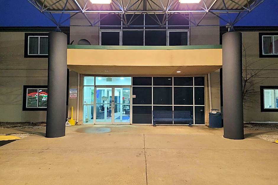 Modern Stay 39 Lakeview By OYO Minonk