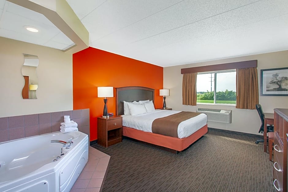AmericInn by Wyndham St. Cloud