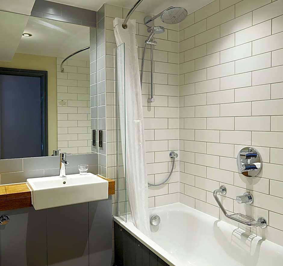 New Inn by Greene King Inns