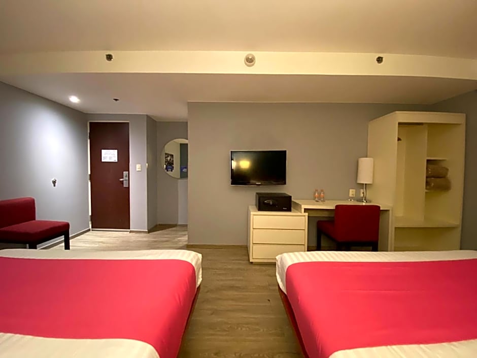 Hotel MX forum buenavista CDMX, Trademark by Wyndham