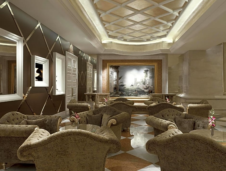 Sheraton Chongqing Hotel