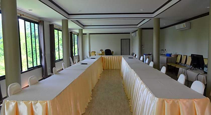 Kwai Noy River Park Resort