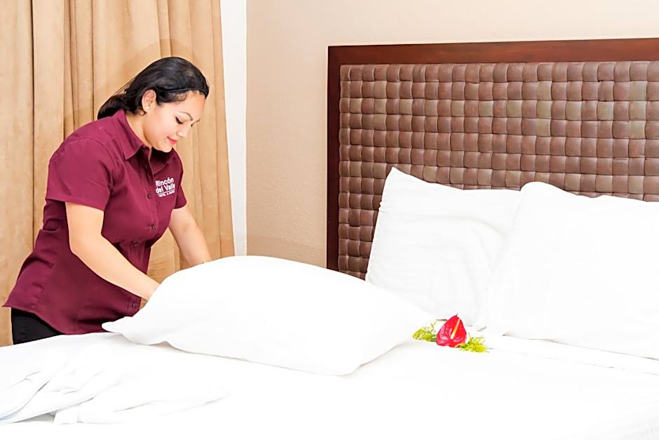 Hotel & Suites Rincon Del Valle