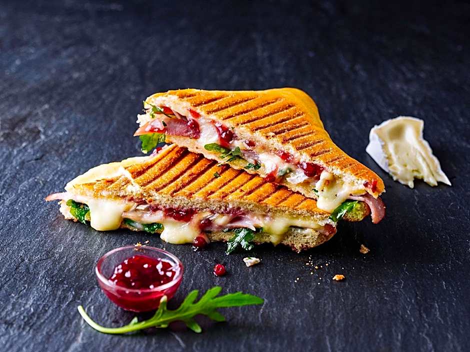 Ibis Hong Kong Central & Sheung Wan Hotel