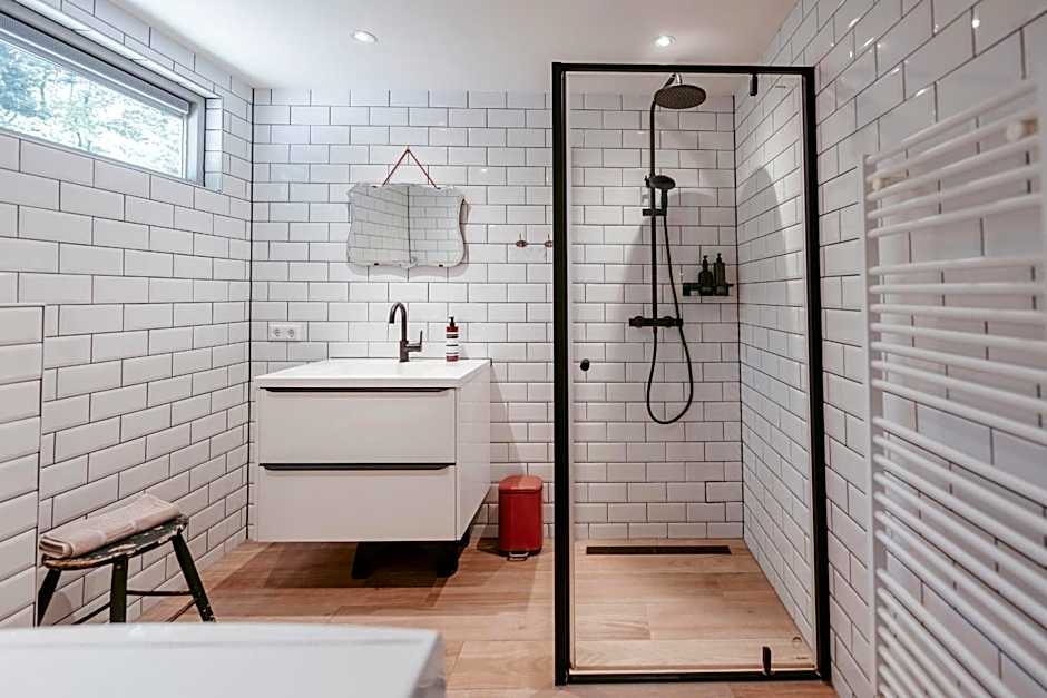 Cozy cottages by Bed en Boshuisjes