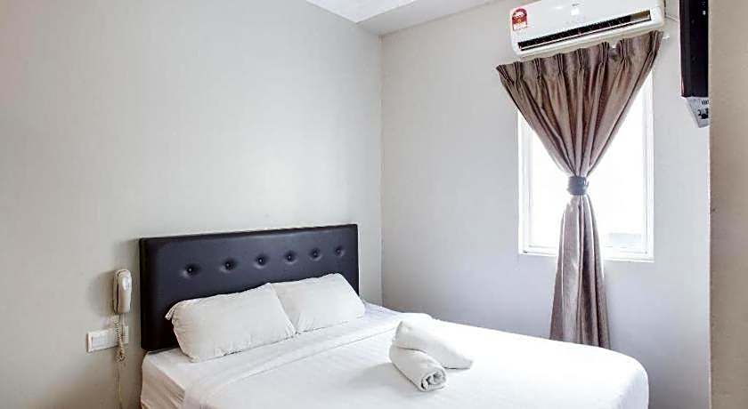 Moment Hotel