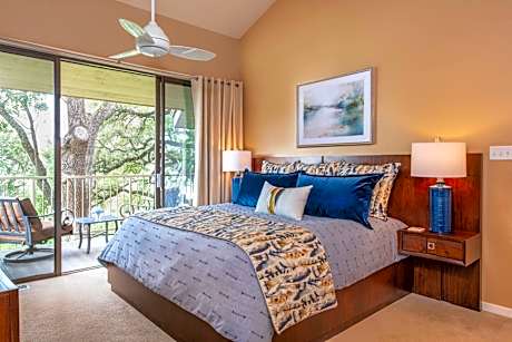 Guest House with Two King Beds