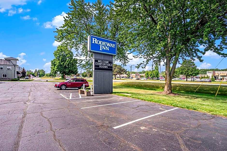 Rodeway Inn Grand Haven