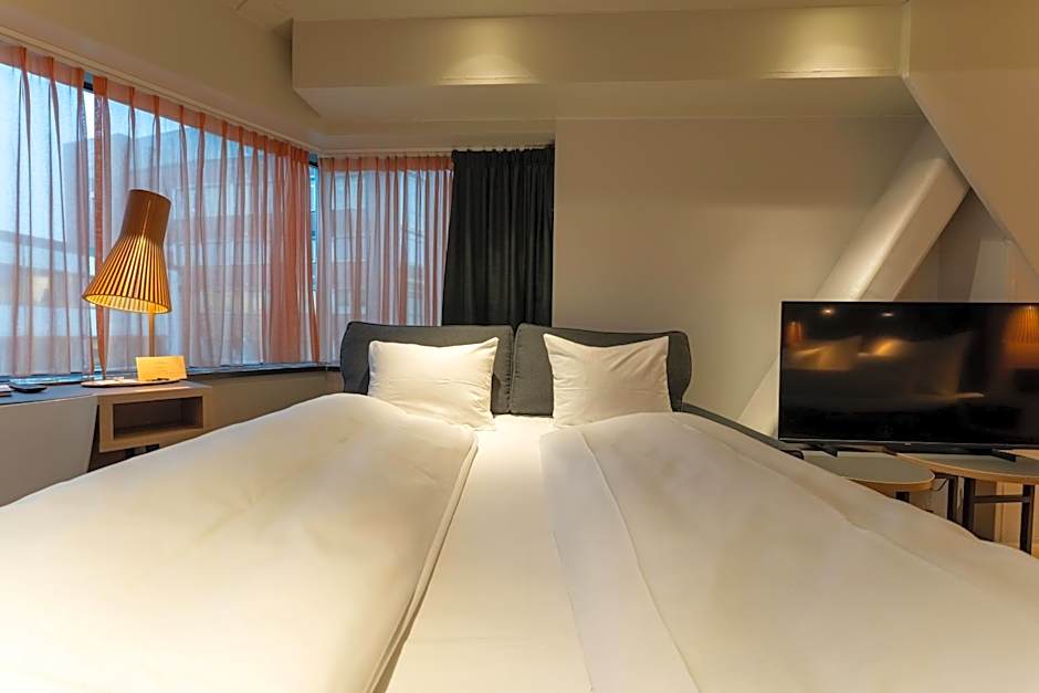 Clarion Hotel The Edge
