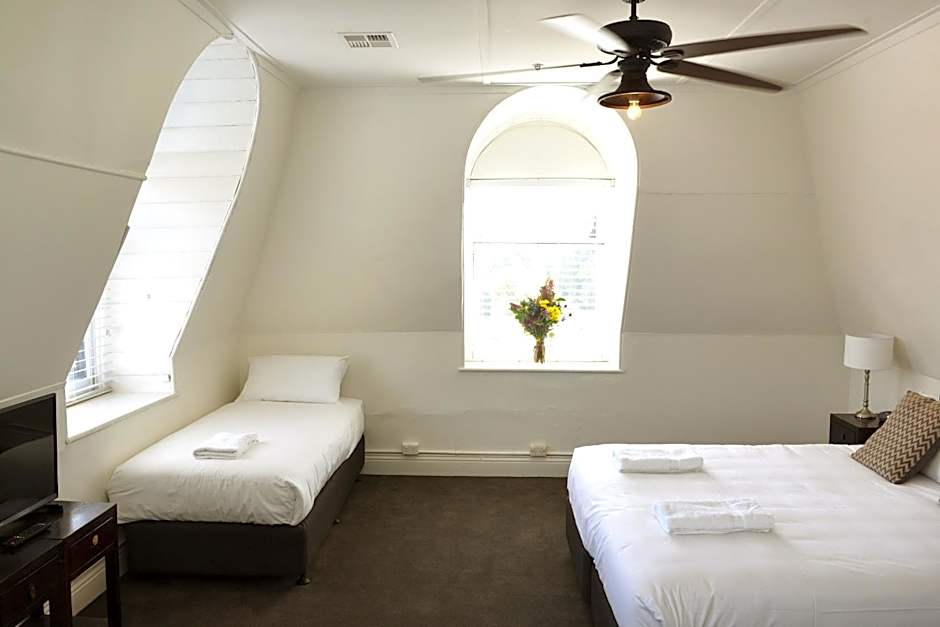Grand Hotel Healesville