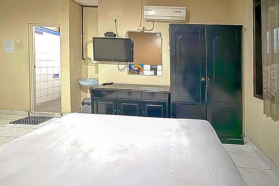 Fajar Indah Hotel Mitra RedDoorz