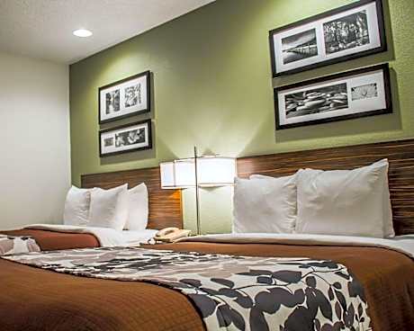 Double Room with Two Double Beds with View - Non-Smoking