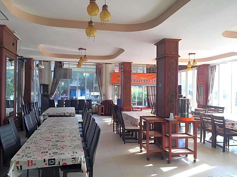 Pimpimarn Beach Hotel