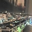 Sky Suite Top floor with Rooftop Pool & Gym