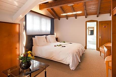 Executive Double Room with Spa Bath