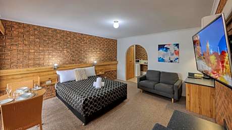 The Cottage Motor Inn Albury CBD