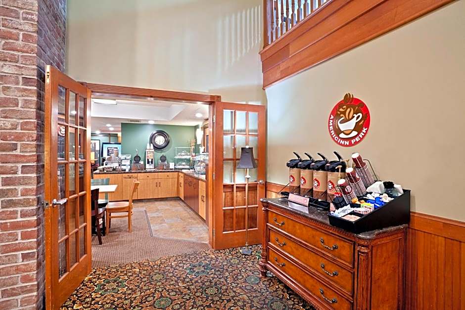 AmericInn by Wyndham Chanhassen